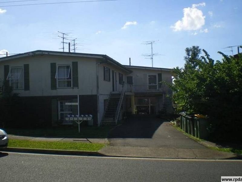 Unit 4/35 White Street, Southport QLD 4215