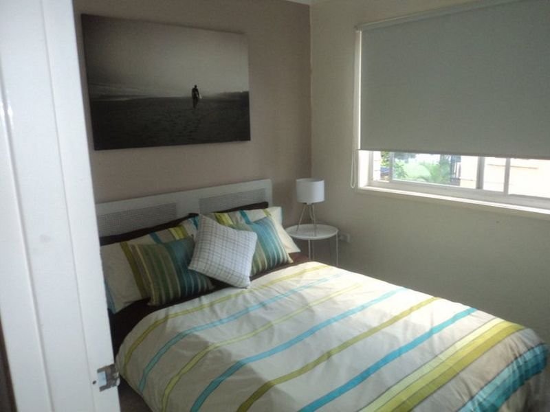 Unit 8/32 Armrick Avenue, Broadbeach QLD 4218