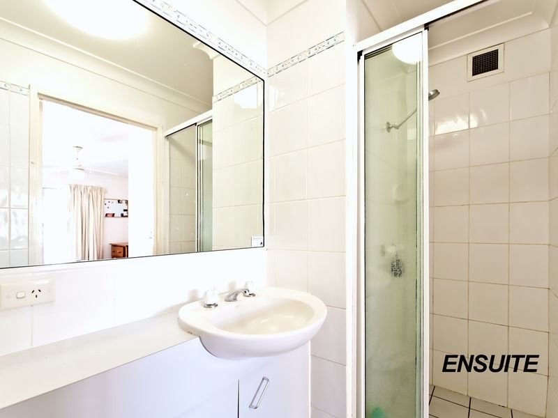 Unit 31/42 Beach Parade, Surfers Paradise QLD 4217