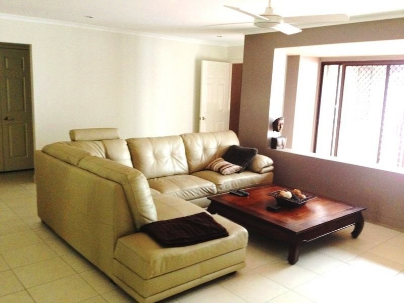 Broadbeach Waters QLD 4218