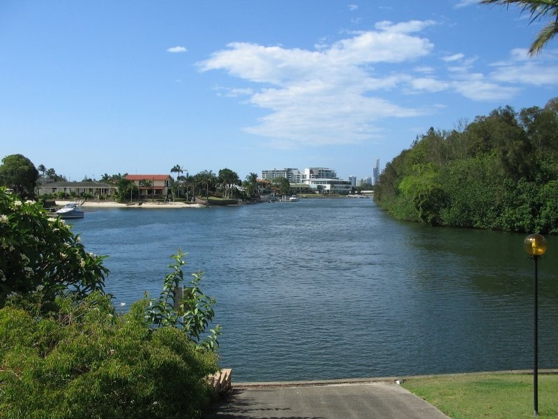 3/11 Hooker Boulevard, Broadbeach Waters QLD 4218