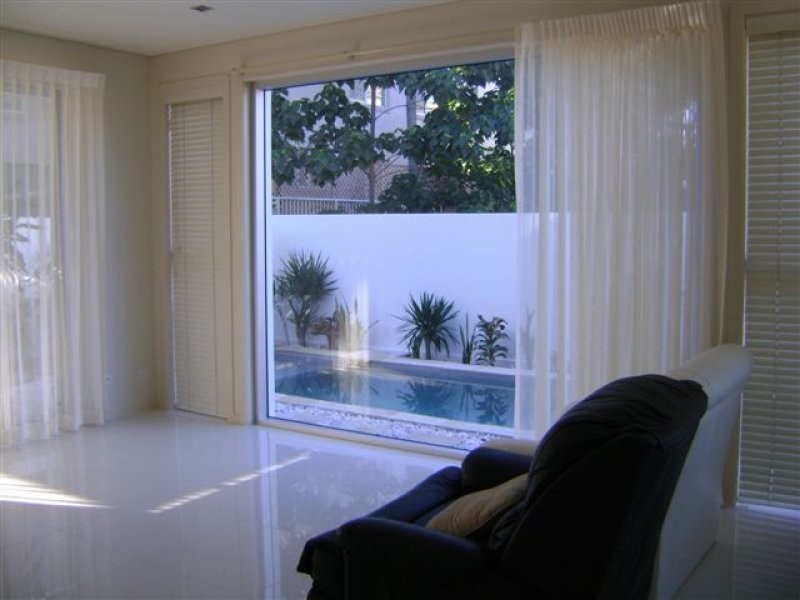 29 Hilda Street, Mermaid Beach QLD 4218