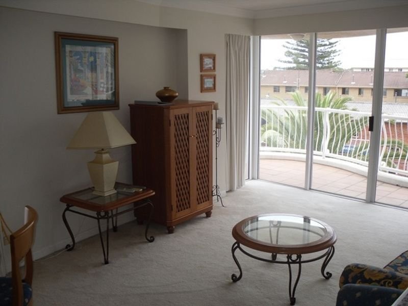 Broadbeach QLD 4218