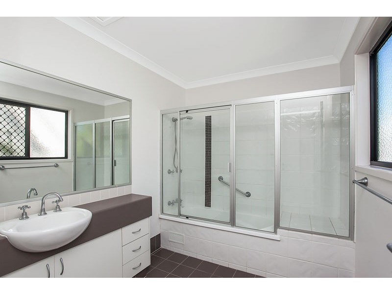 4/37 Brighton Street, Biggera Waters QLD 4216