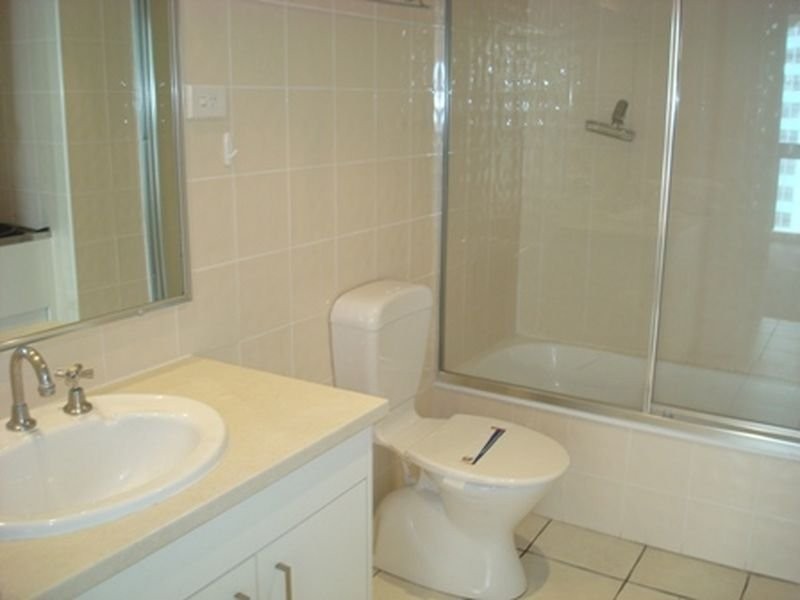 5 Clifford Street, Surfers Paradise QLD 4217