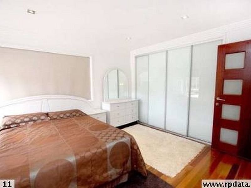 316 Bayview Street, Hollywell QLD 4216