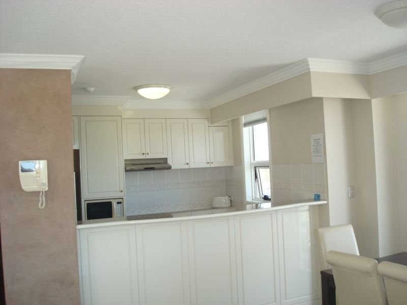 Unit 1602/24-26 Queensland Avenue (The Phoenician), Broadbeach QLD 4218