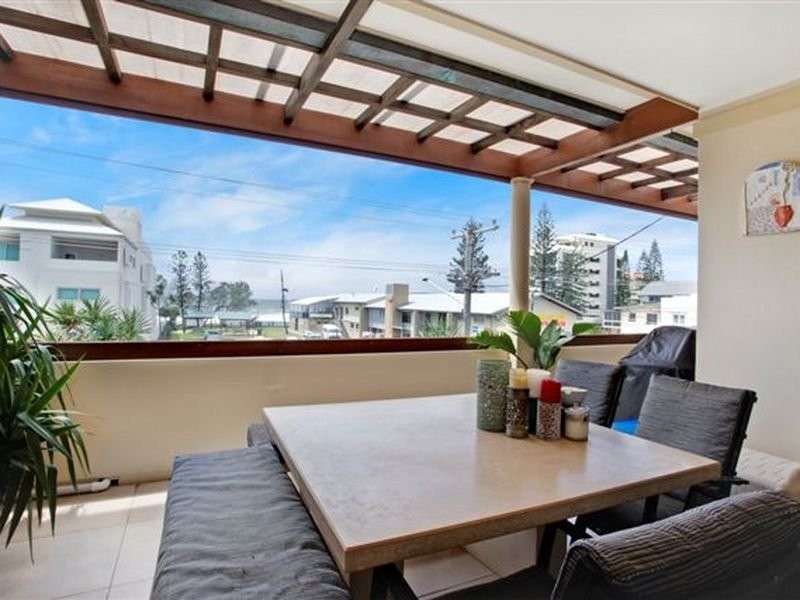 2/30 Albatross Avenue, Mermaid Beach QLD 4218