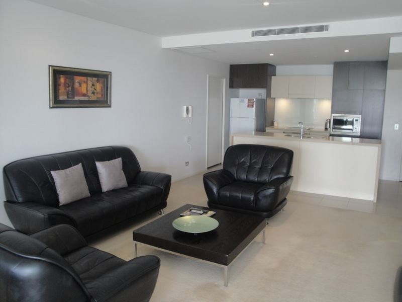 89 Surf Parade – The Wave, Broadbeach QLD 4218