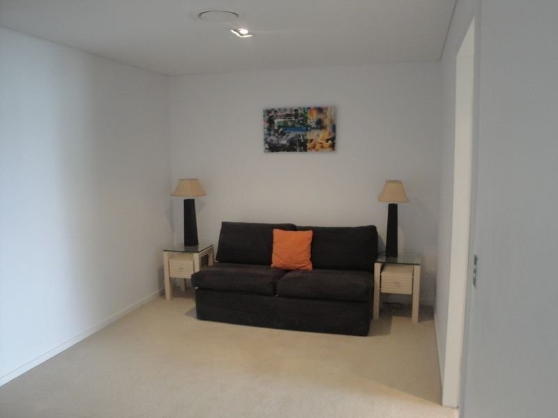 89 Surf Parade – The Wave, Broadbeach QLD 4218