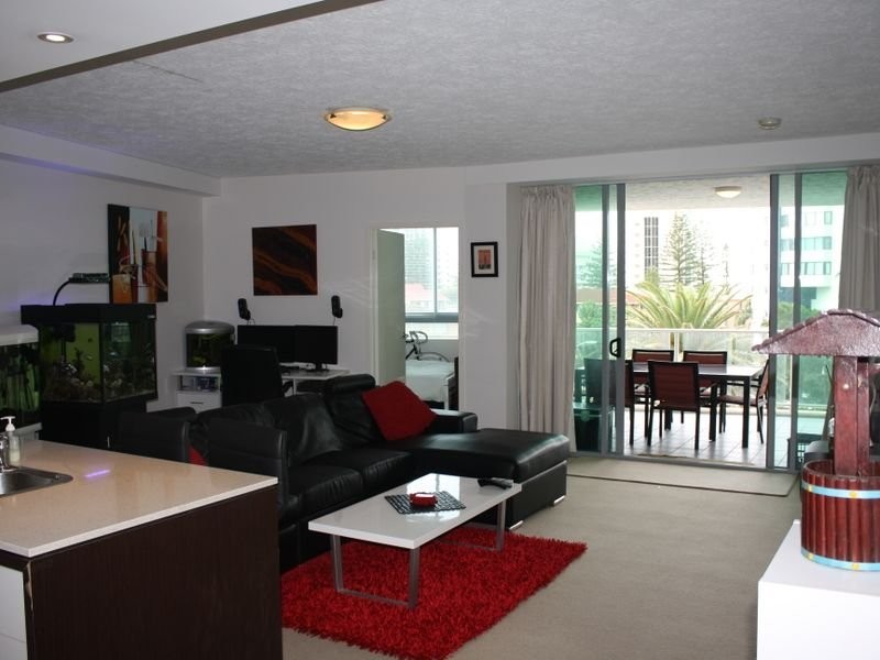 305/18 Fern Street (Mantra Wings), Surfers Paradise QLD 4217