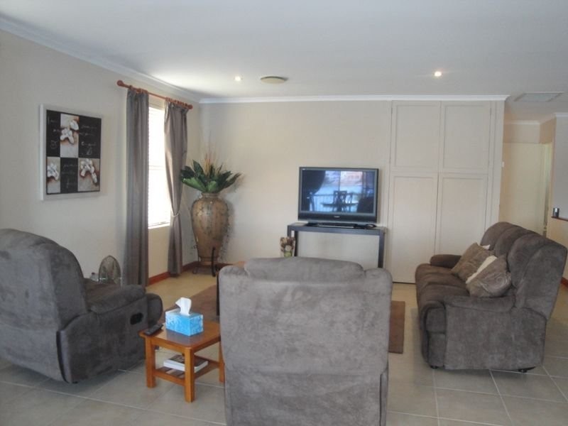 29 Duet Drive, Mermaid Waters QLD 4218