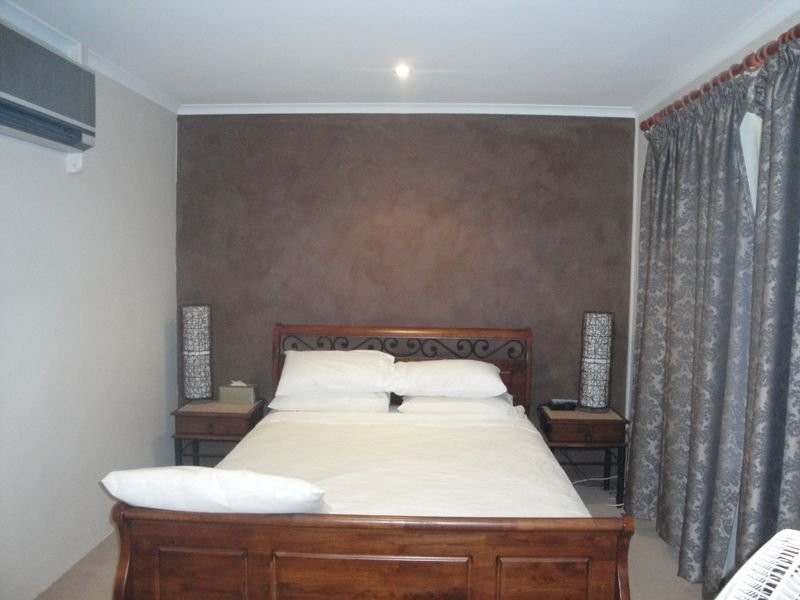 29 Duet Drive, Mermaid Waters QLD 4218