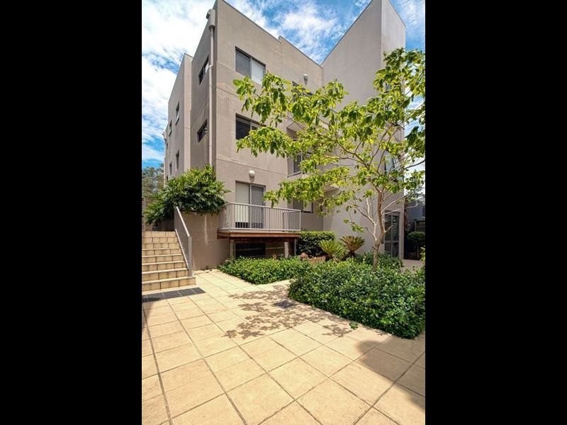 Runaway Bay QLD 4216