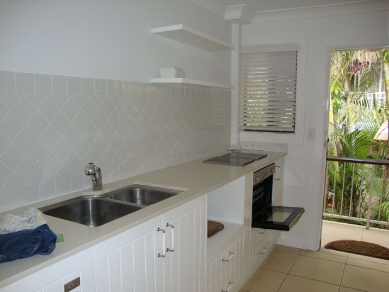 4 Australia Avenue, Broadbeach QLD 4218