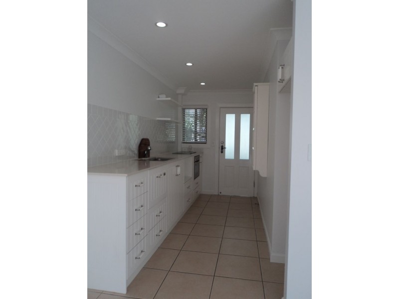 4 Australia Avenue, Broadbeach QLD 4218