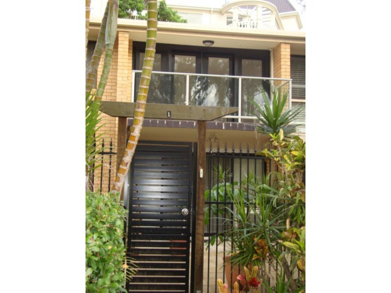 4 Australia Avenue, Broadbeach QLD 4218