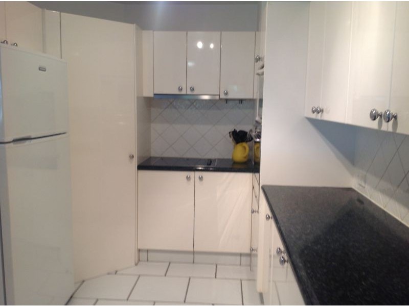 C3/1 Great Hall Drive, Miami QLD 4220