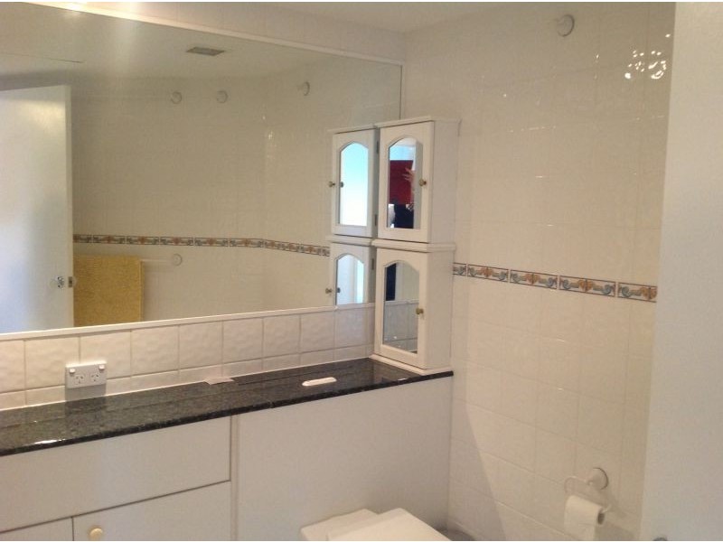 C3/1 Great Hall Drive, Miami QLD 4220