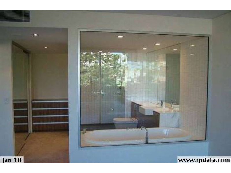 6 The Esplanade, Burleigh Heads QLD 4220