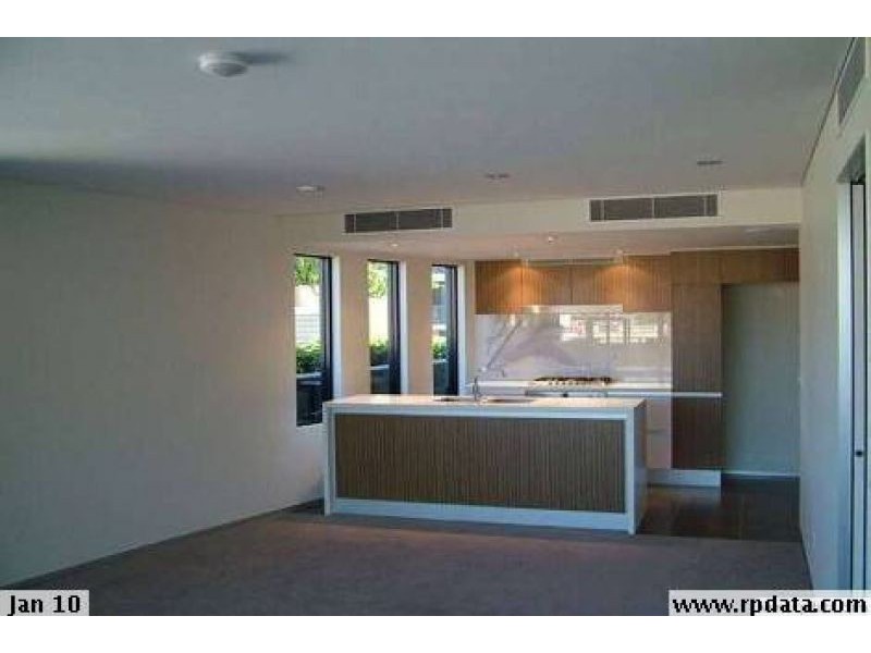 6 The Esplanade, Burleigh Heads QLD 4220