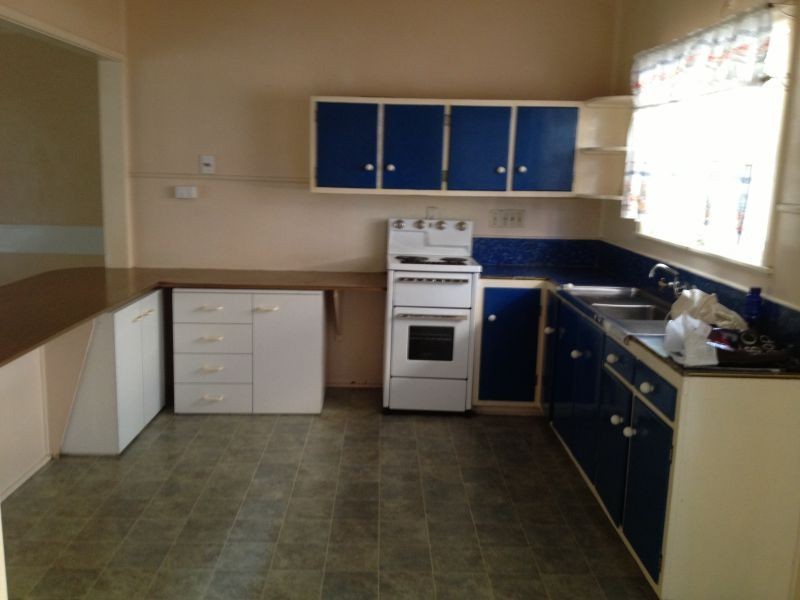 2/6 Jubilee Avenue, Broadbeach QLD 4218