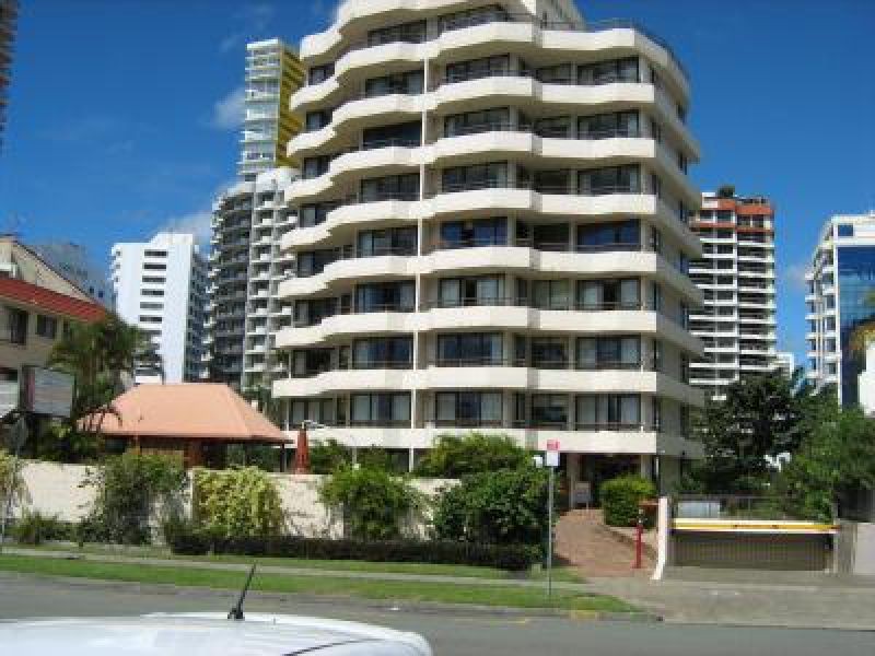 1/12 Queensland Avenue, Broadbeach QLD 4218
