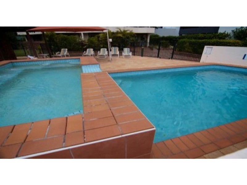 1/12 Queensland Avenue, Broadbeach QLD 4218