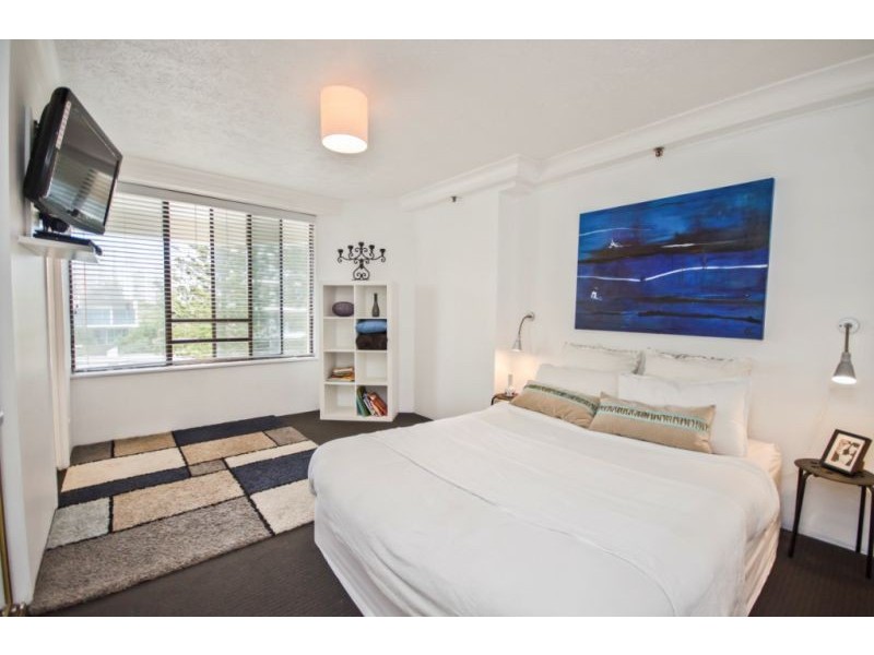 301/5 Enderley Avenue, Surfers Paradise QLD 4217