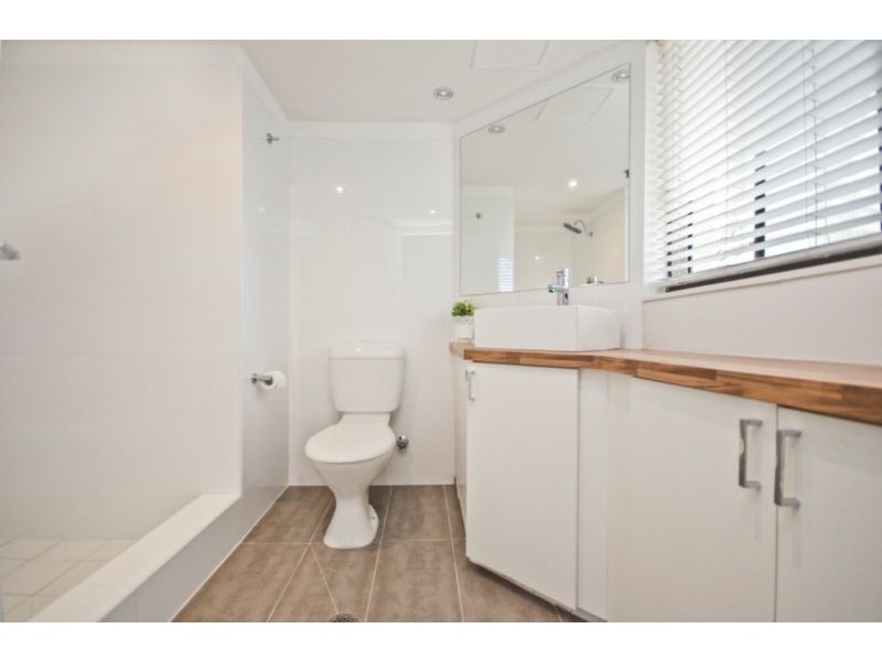 301/5 Enderley Avenue, Surfers Paradise QLD 4217