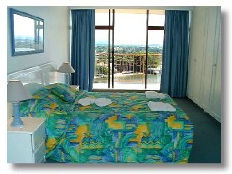 REF 1331, Surfers Paradise QLD 4217