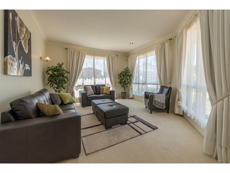 29 Staysail Crescent, Clear Island Waters QLD 4226