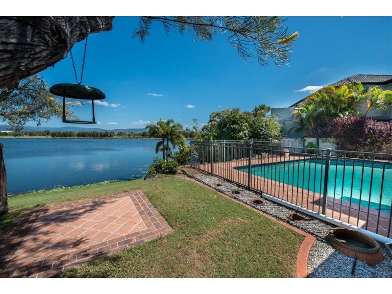 29 Staysail Crescent, Clear Island Waters QLD 4226