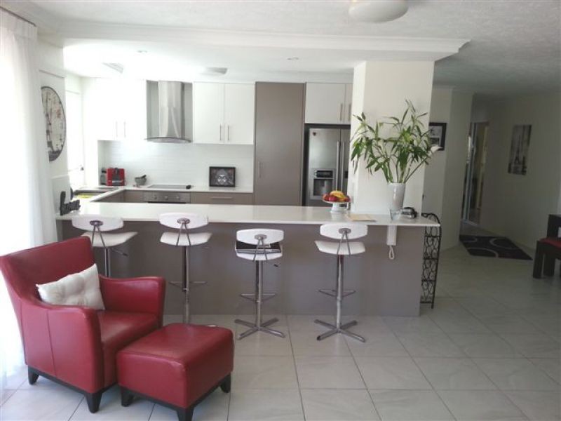 2/32 William Street, Mermaid Beach QLD 4218