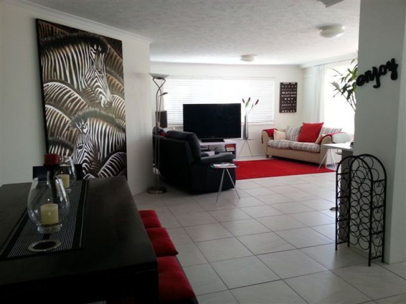 2/32 William Street, Mermaid Beach QLD 4218