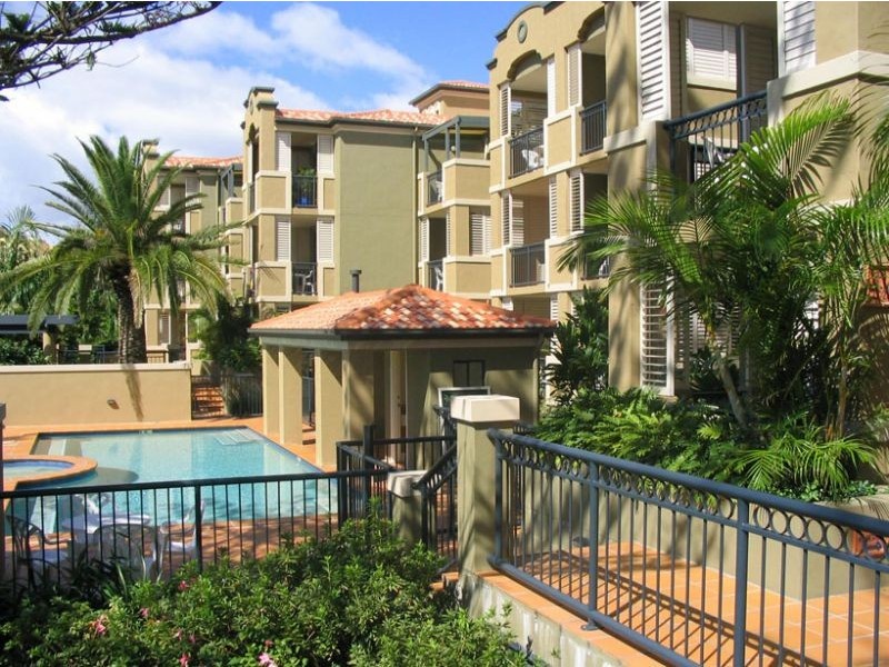 8/38 Petrel Avenue, Mermaid Beach QLD 4218