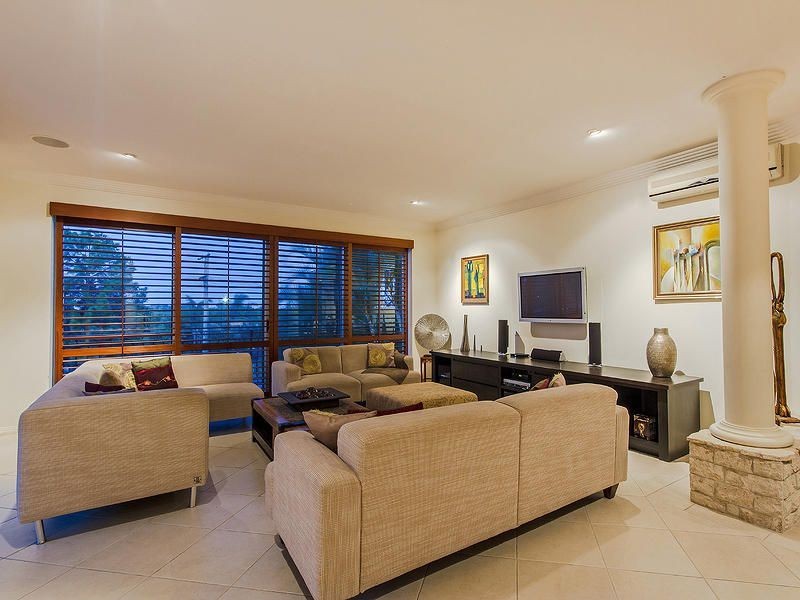 14 Jondique Avenue, Merrimac QLD 4226