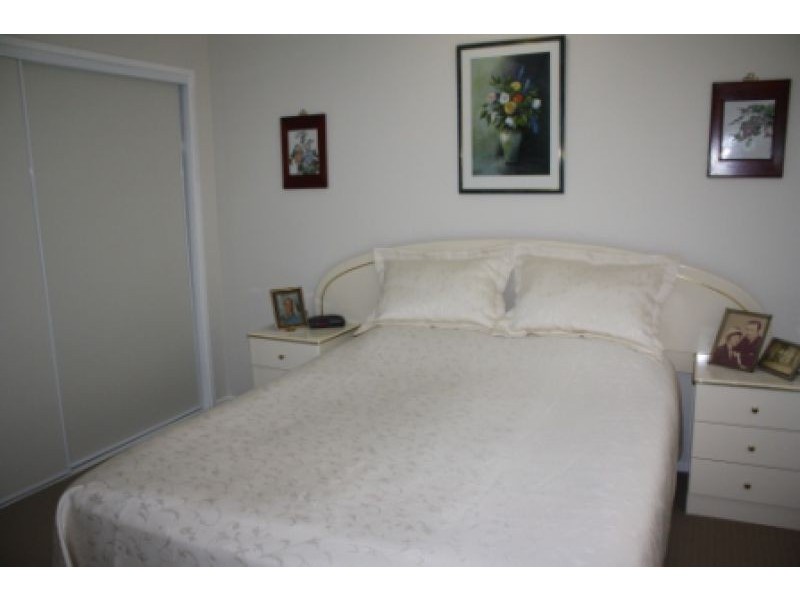 4/16 Christina Court, Mermaid Waters QLD 4218