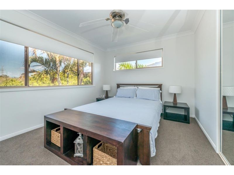 7 Clipper Boulevard, Clear Island Waters QLD 4226