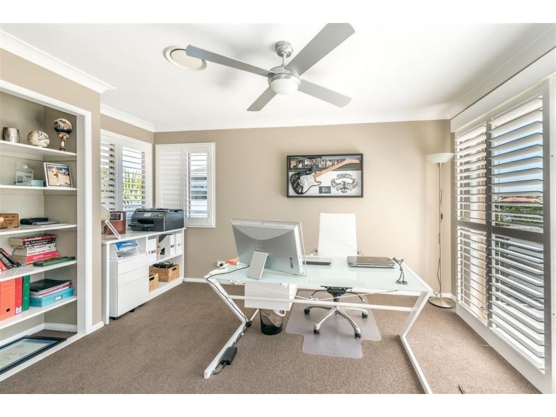 7 Clipper Boulevard, Clear Island Waters QLD 4226