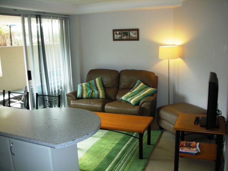 1a/11 Wharf Road, Surfers Paradise QLD 4217