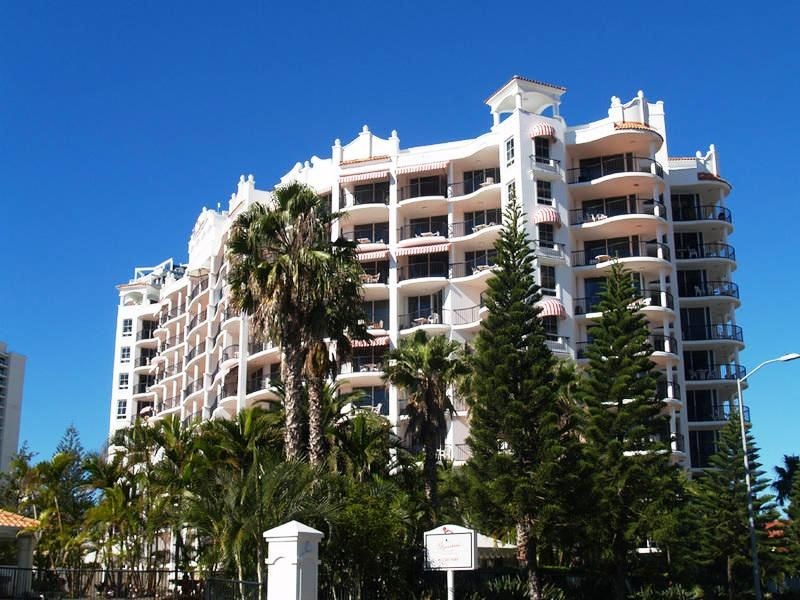 909/9 Beach Parade, Surfers Paradise QLD 4217