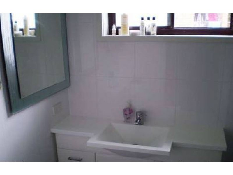 2/23 Britannia Avenue, Broadbeach QLD 4218