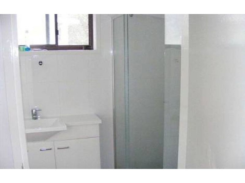 2/23 Britannia Avenue, Broadbeach QLD 4218