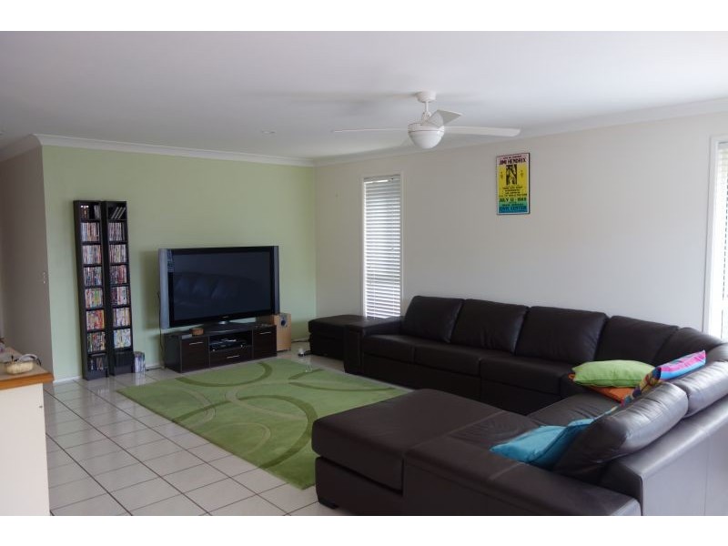 248 Christine Avenue, Burleigh Waters QLD 4220