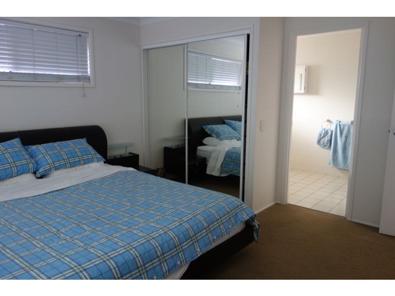 248 Christine Avenue, Burleigh Waters QLD 4220