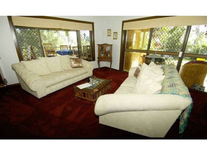 232 Heeb Street, Benowa QLD 4217