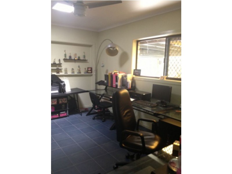 232 Heeb Street, Benowa QLD 4217