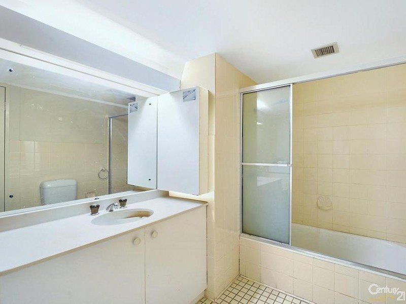 9D/50 Old Burleigh Road, Surfers Paradise QLD 4217