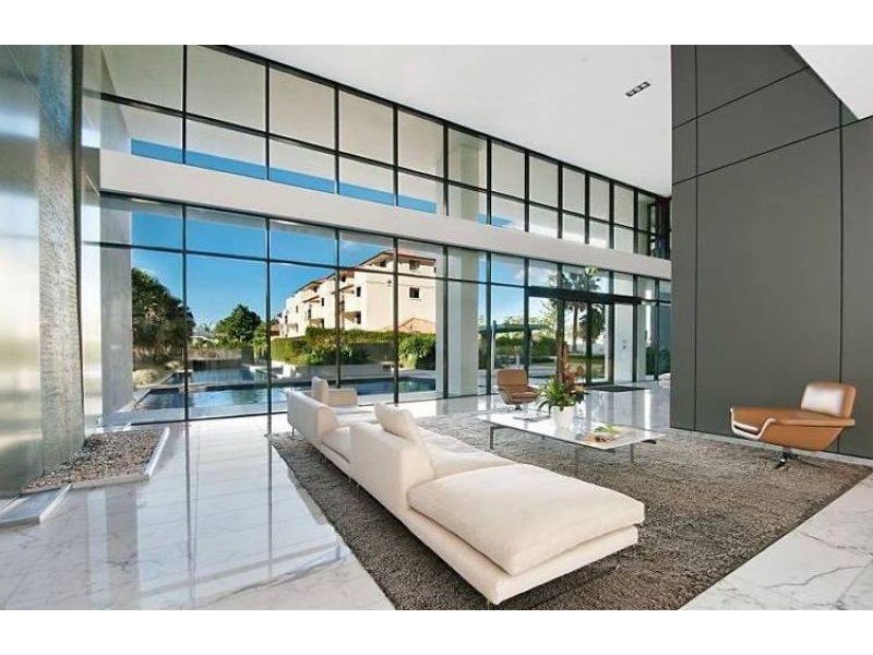 14 George Avenue, Broadbeach QLD 4218